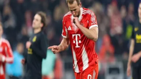 杰曼三分失手，犯规失误王奕博遭吹罚